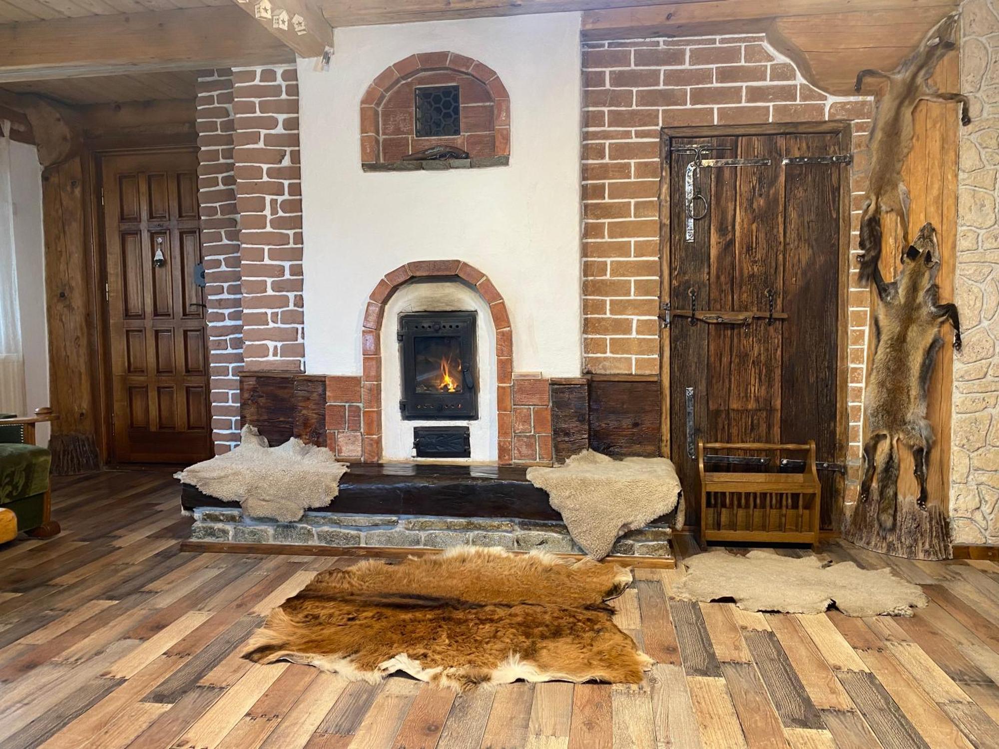 Casa Cu Sindrila Βίλα Vălenii de Munte Εξωτερικό φωτογραφία