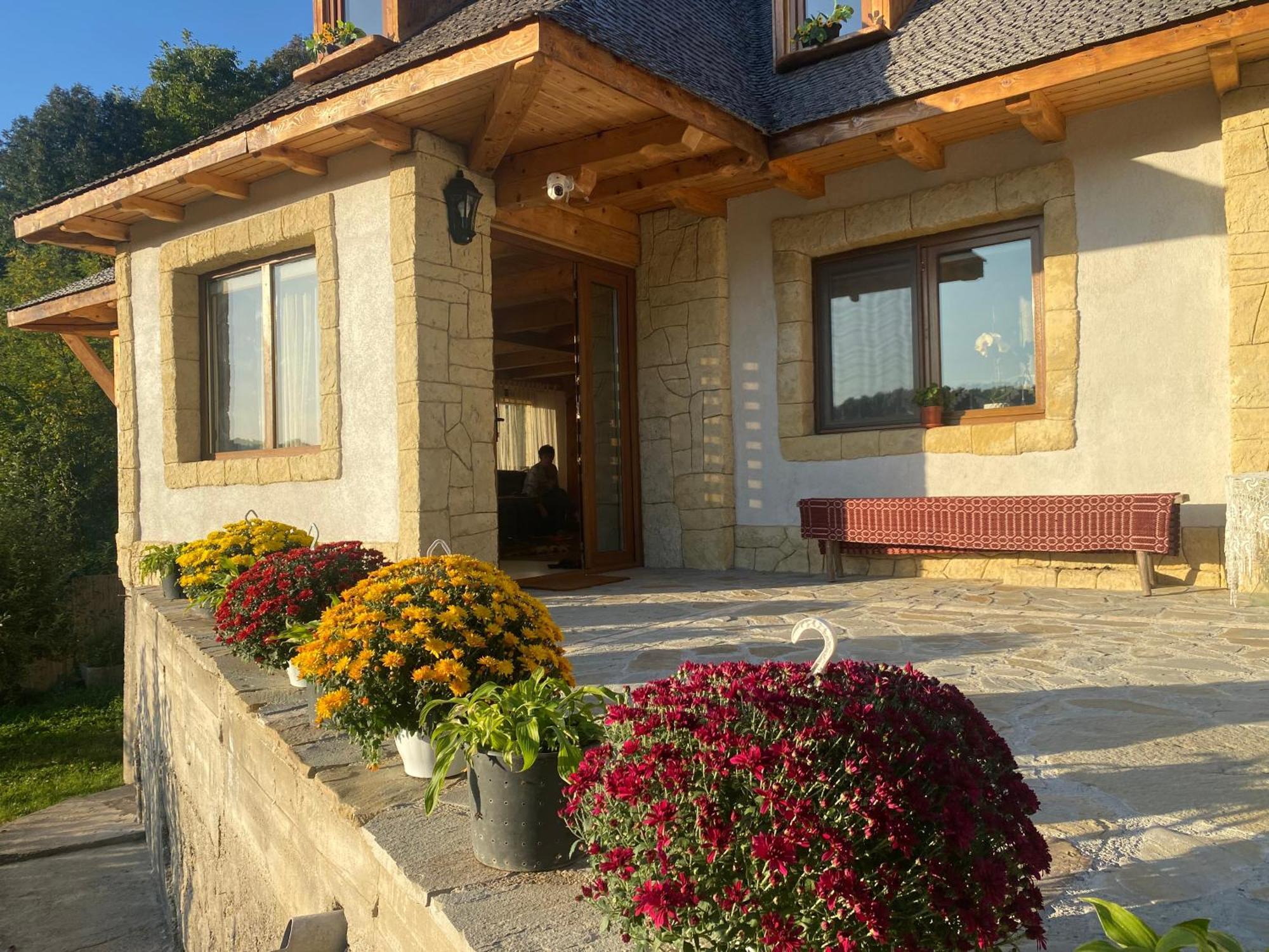 Casa Cu Sindrila Βίλα Vălenii de Munte Εξωτερικό φωτογραφία