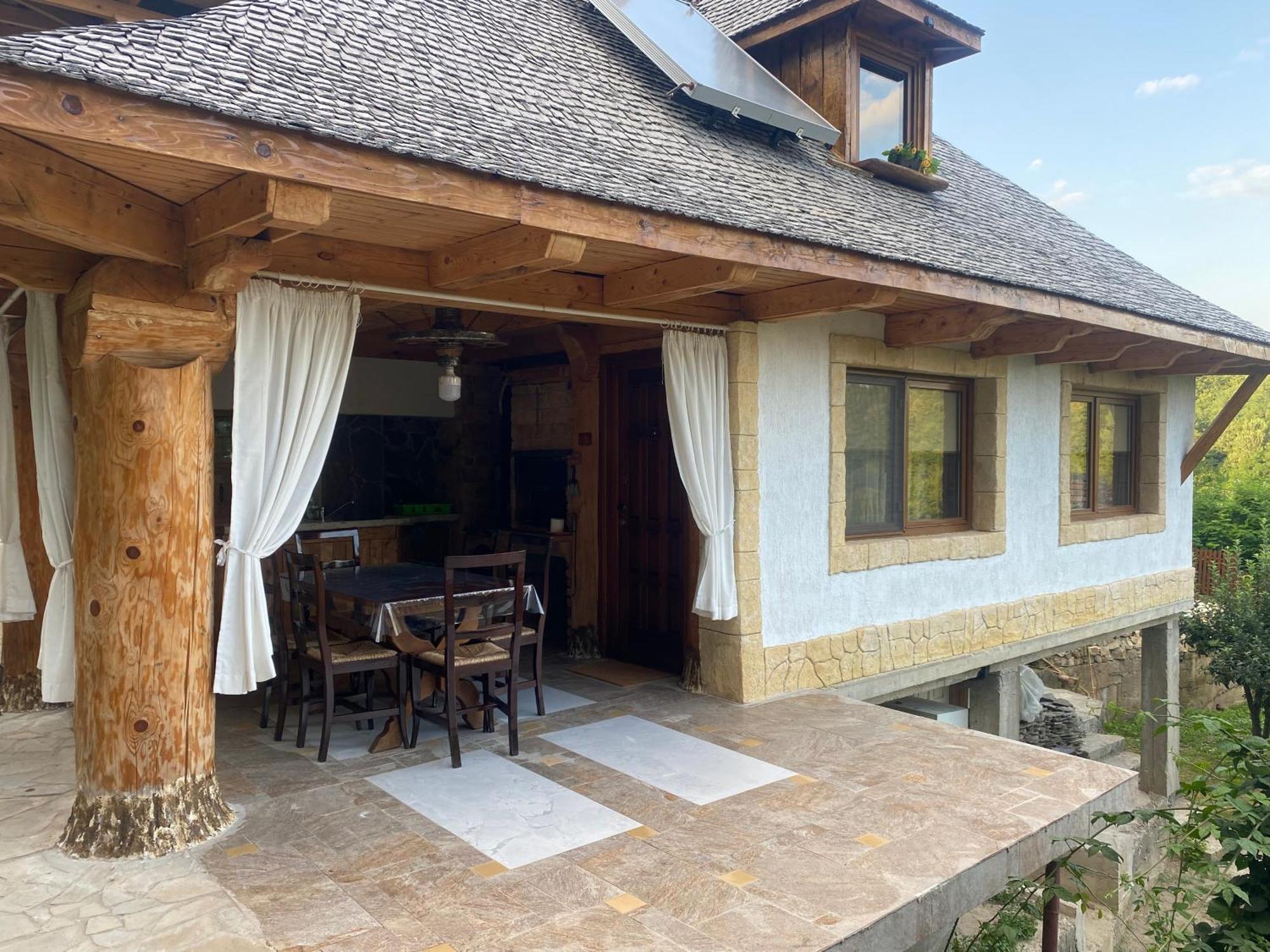 Casa Cu Sindrila Βίλα Vălenii de Munte Εξωτερικό φωτογραφία