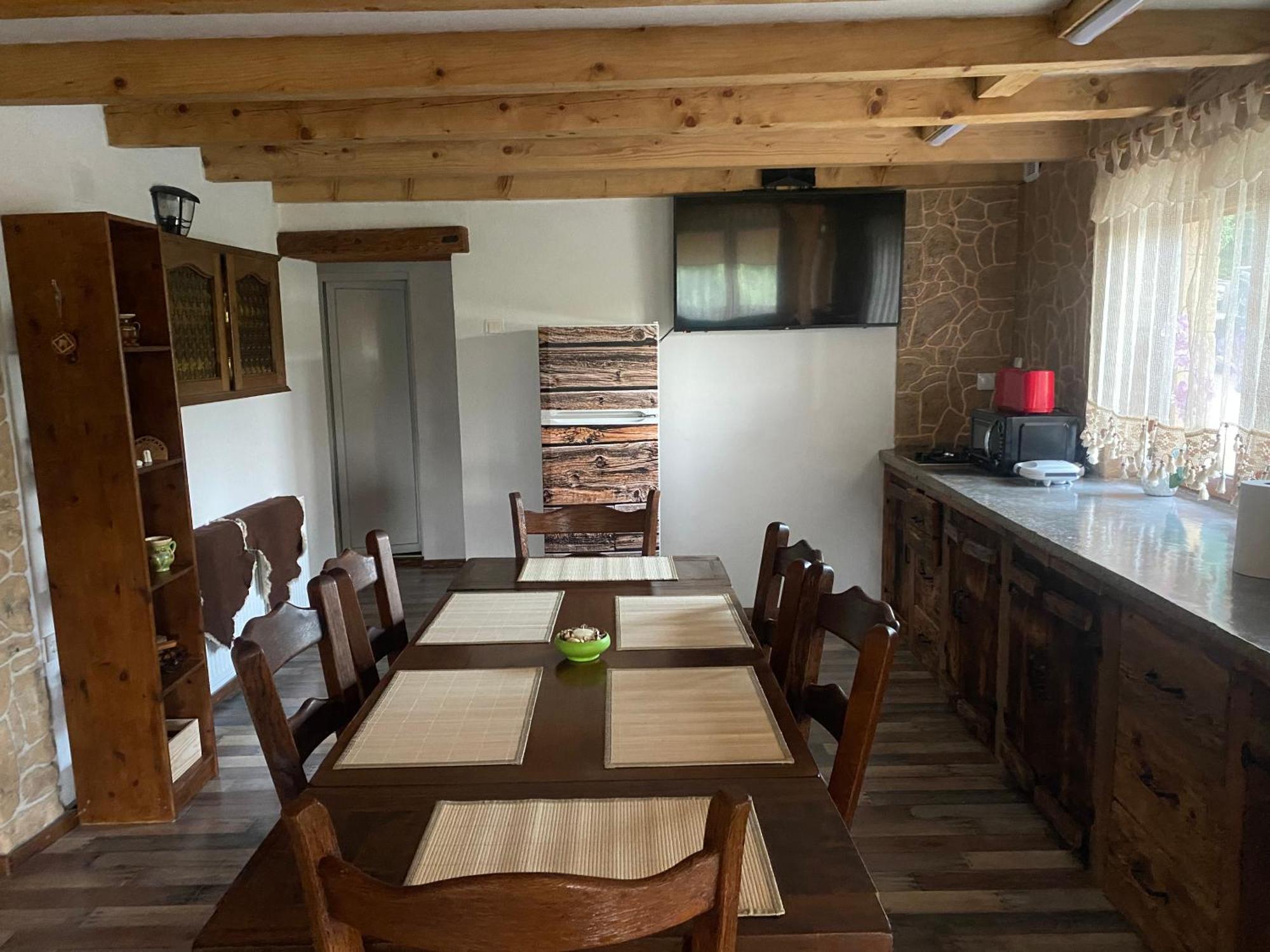 Casa Cu Sindrila Βίλα Vălenii de Munte Εξωτερικό φωτογραφία