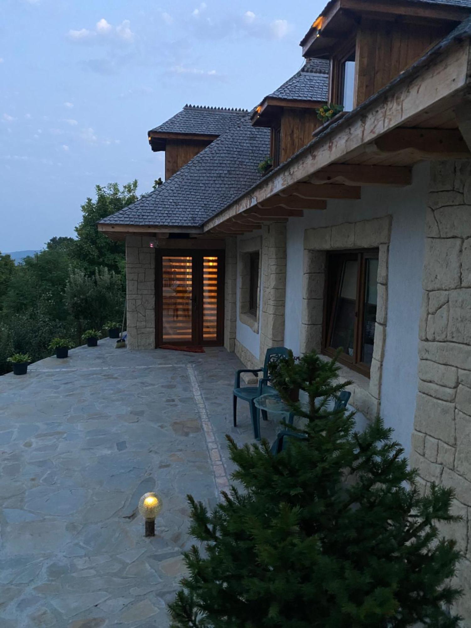 Casa Cu Sindrila Βίλα Vălenii de Munte Εξωτερικό φωτογραφία