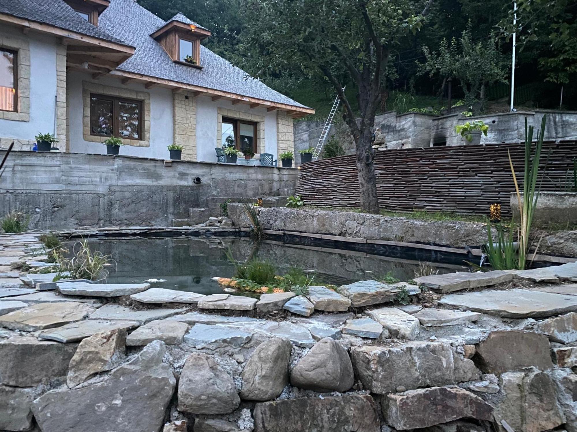 Casa Cu Sindrila Βίλα Vălenii de Munte Εξωτερικό φωτογραφία
